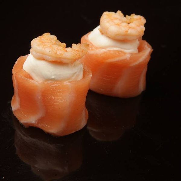 Gunka De Salmão Com Ebi - 4 Peças