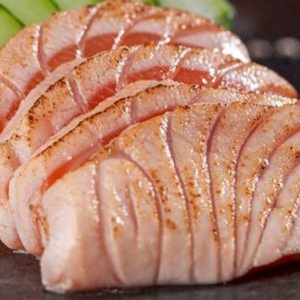 Sashimi Salmão Maçaricado - 5 Peças