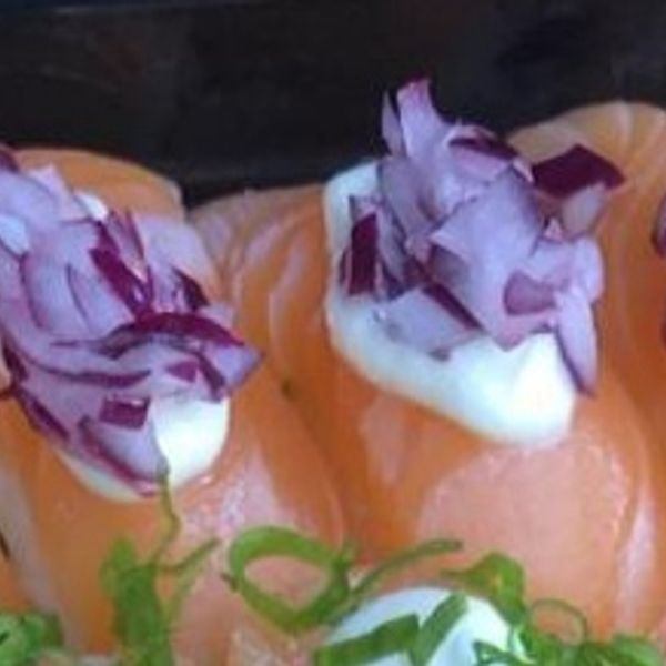 Sushi Salmão Maçaricado Akatsuki - 4 Peças